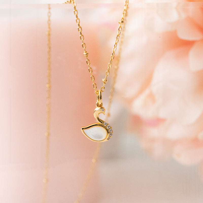 Swan Love Necklace