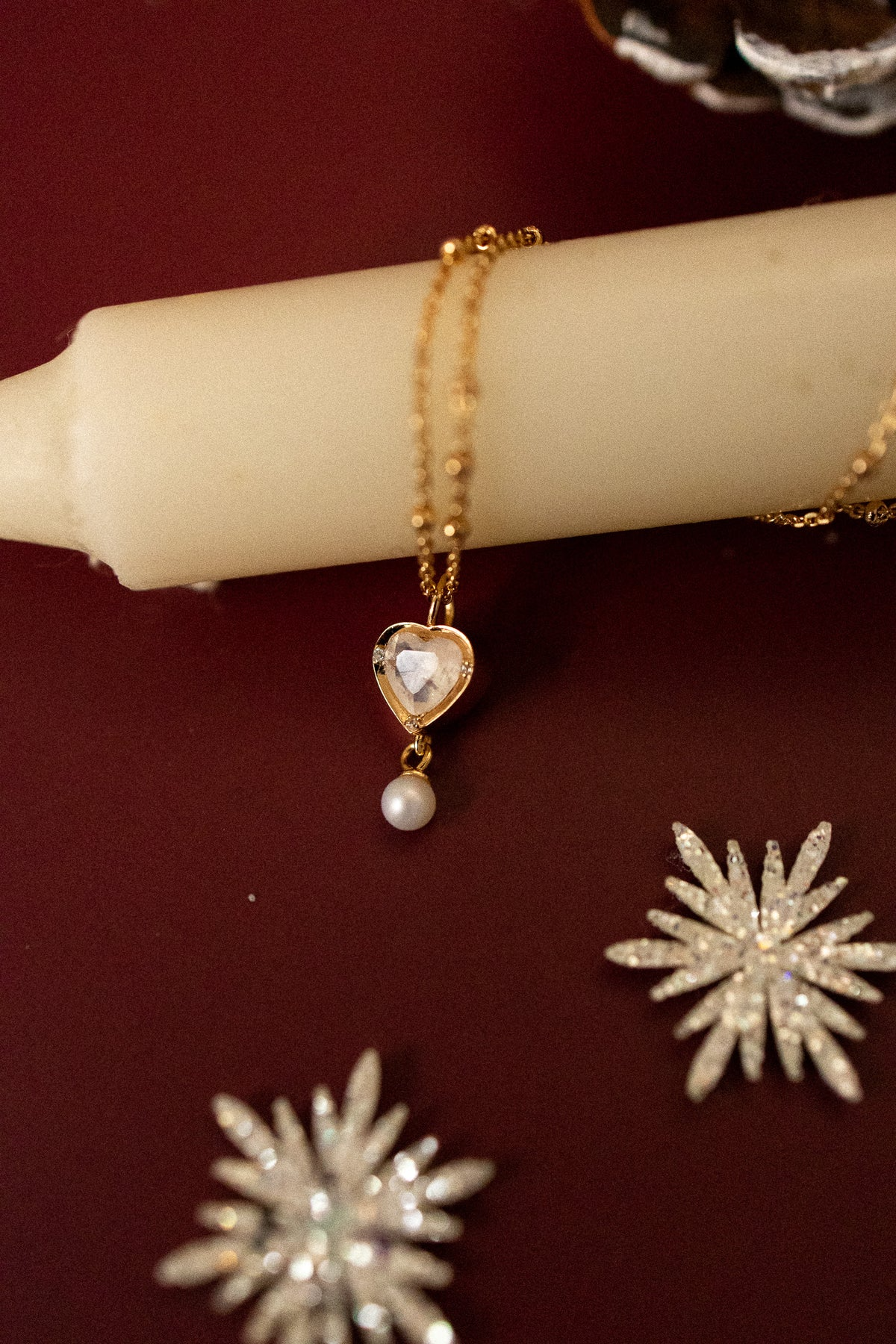LOVER'S SNOWFALL NECKLACE - MOONSTONE