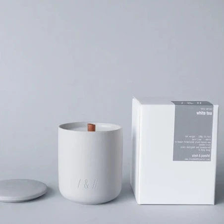 white tea / scented candle 190g // this series
