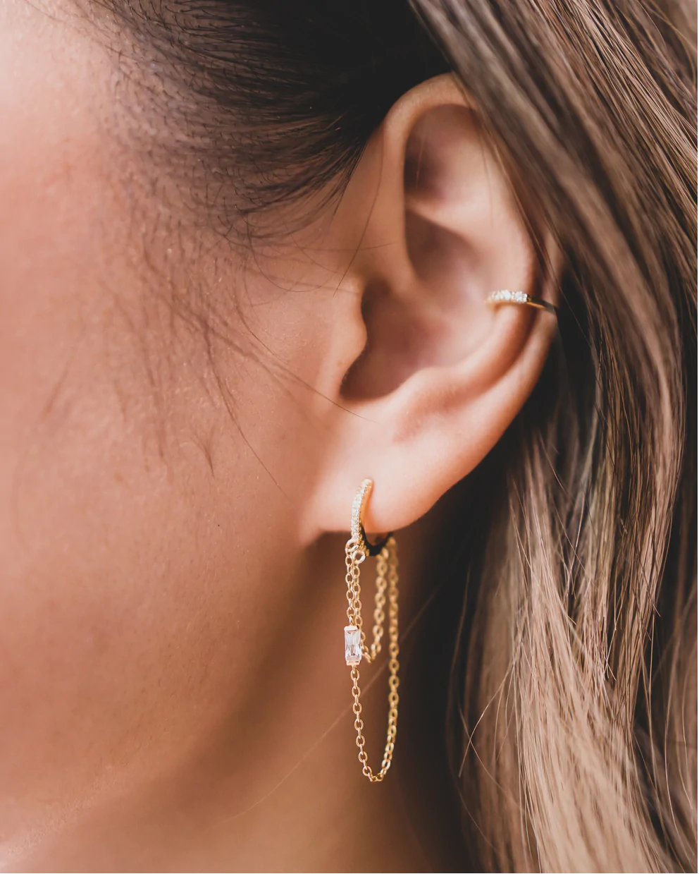 Baguette Chain Drop Huggie Earrings - Gold