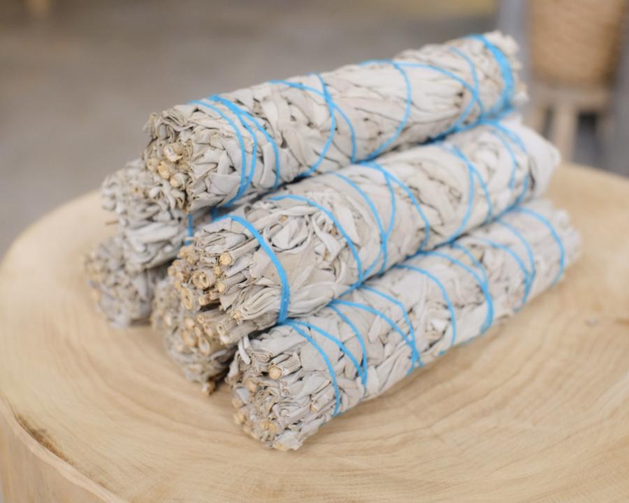 白鼠尾草煙燻棒 White Sage Smudging Bundle (5-6英寸 (一束售)) | Slowood