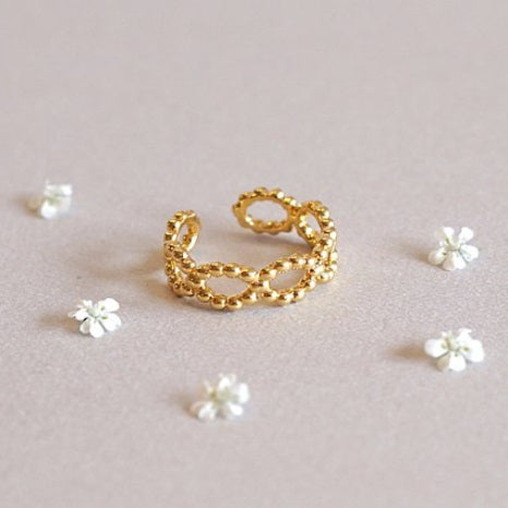 Dot Loop Ear Cuff