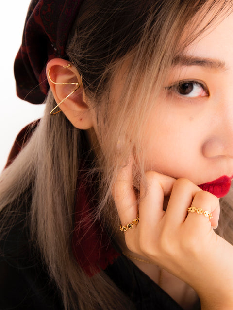 Weaving Ave Single Ear Cuff