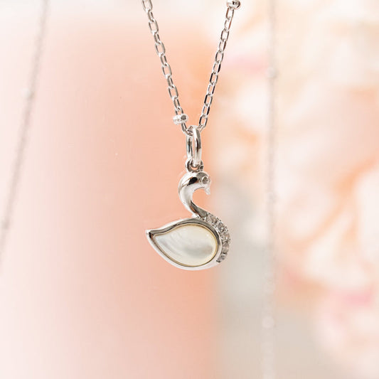 Swan Love Necklace Silver