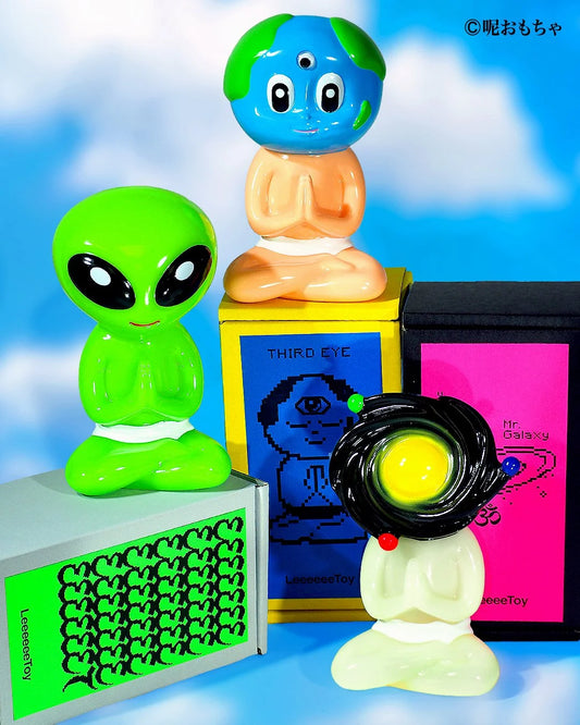< 🙏🌏 Zeeeeeen 🛸- 👁️Third Eye, 👽EEEEEE.T, 🌀Mr Galaxy ( 🕉️ 原色一期) >