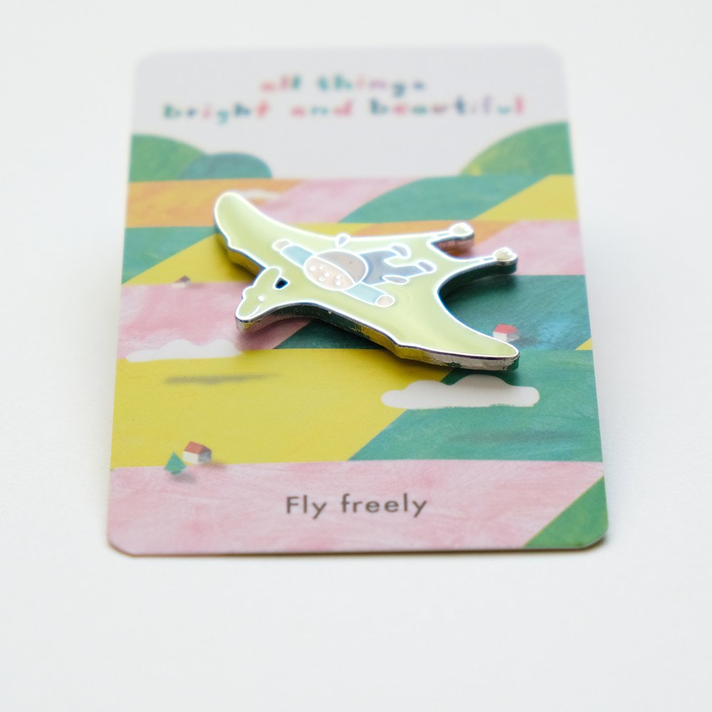 Pin 小襟章 | Fly freely 自由飛翔