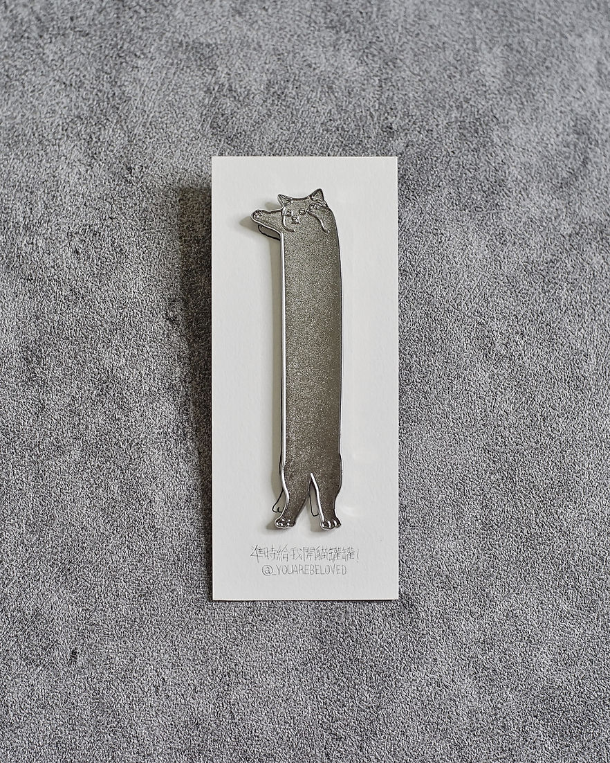 伸長長長貓 喵喵襟章 (黑/白/灰/深灰/淺灰/三色/純金/純銀/純黑)