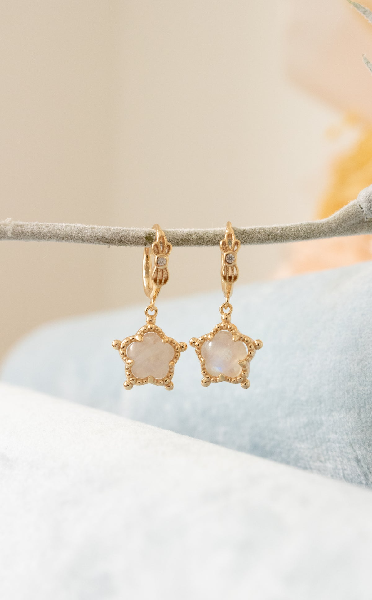 BUBBLE FLORA EARRINGS - MOONSTONE