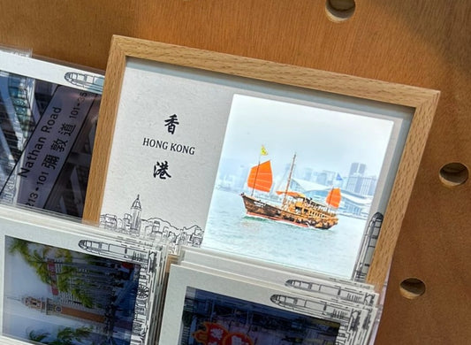 燈箱連一張A6 Postcard ｜The City Scene of HK