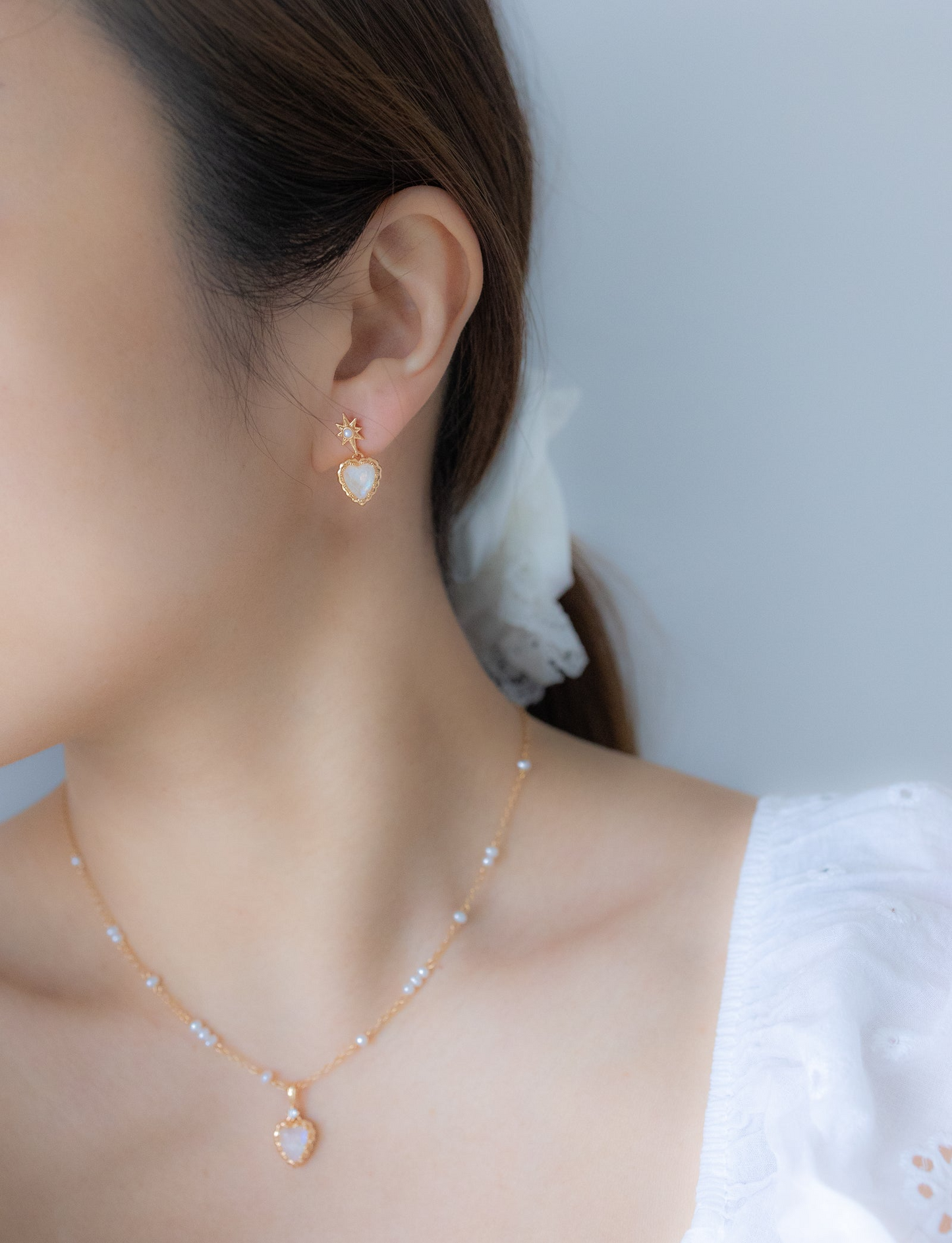 TWIN SOULS HEART EARRINGS - MOONSTONE