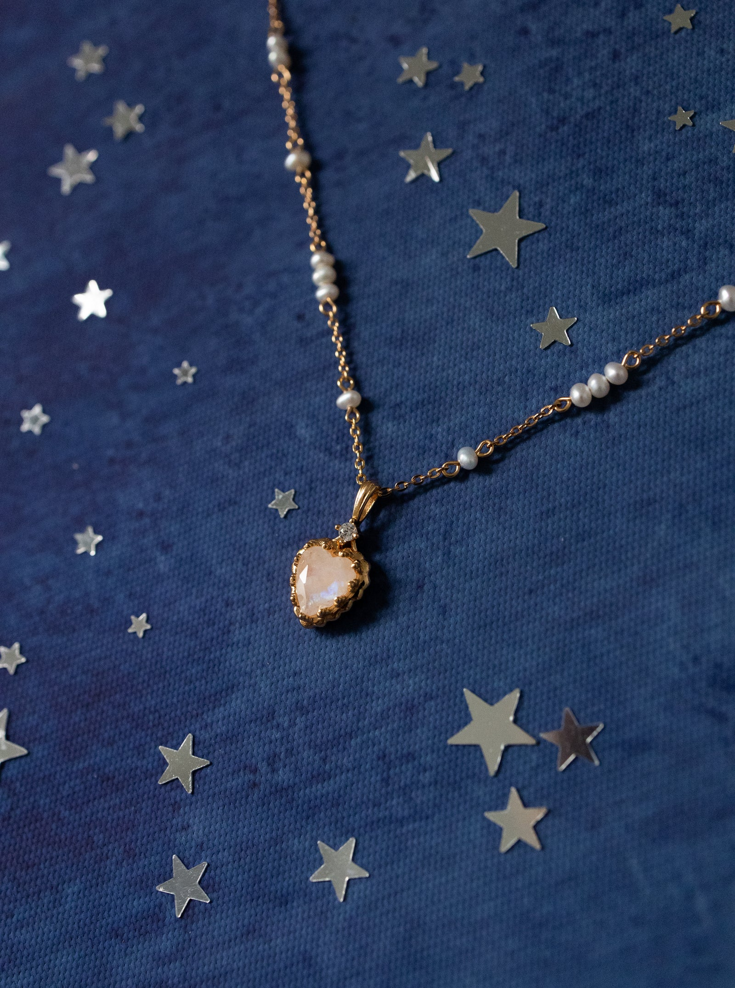 TWIN SOULS HEART NECKLACE - MOONSTONE