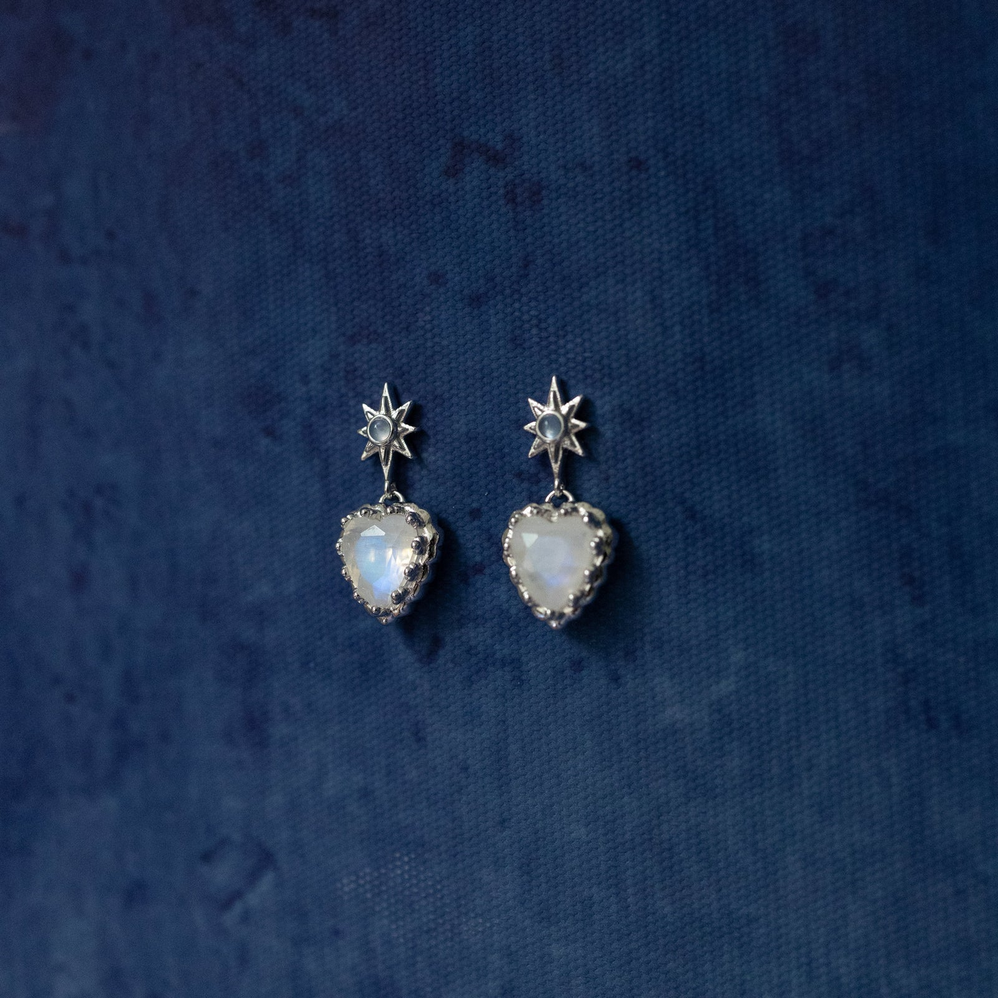 TWIN SOULS HEART SILVER EARRINGS - MOONSTONE
