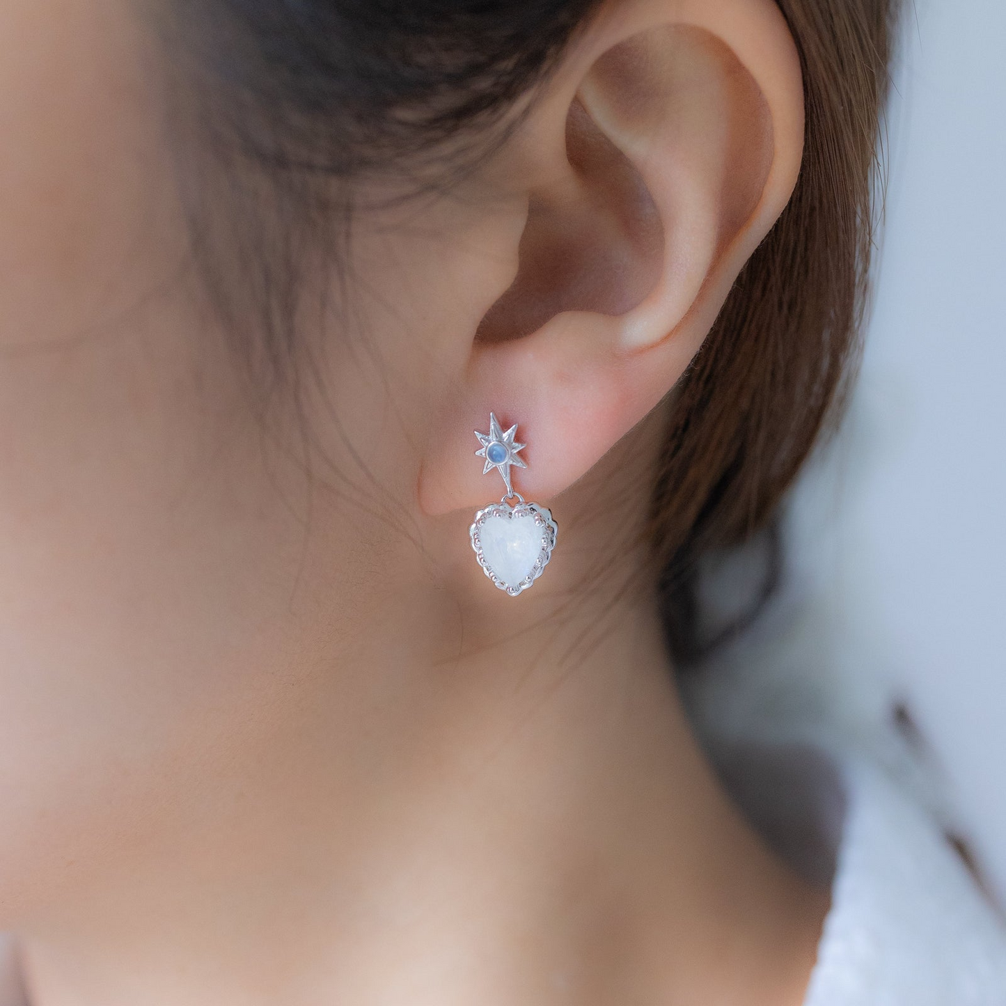 TWIN SOULS HEART SILVER EARRINGS - MOONSTONE