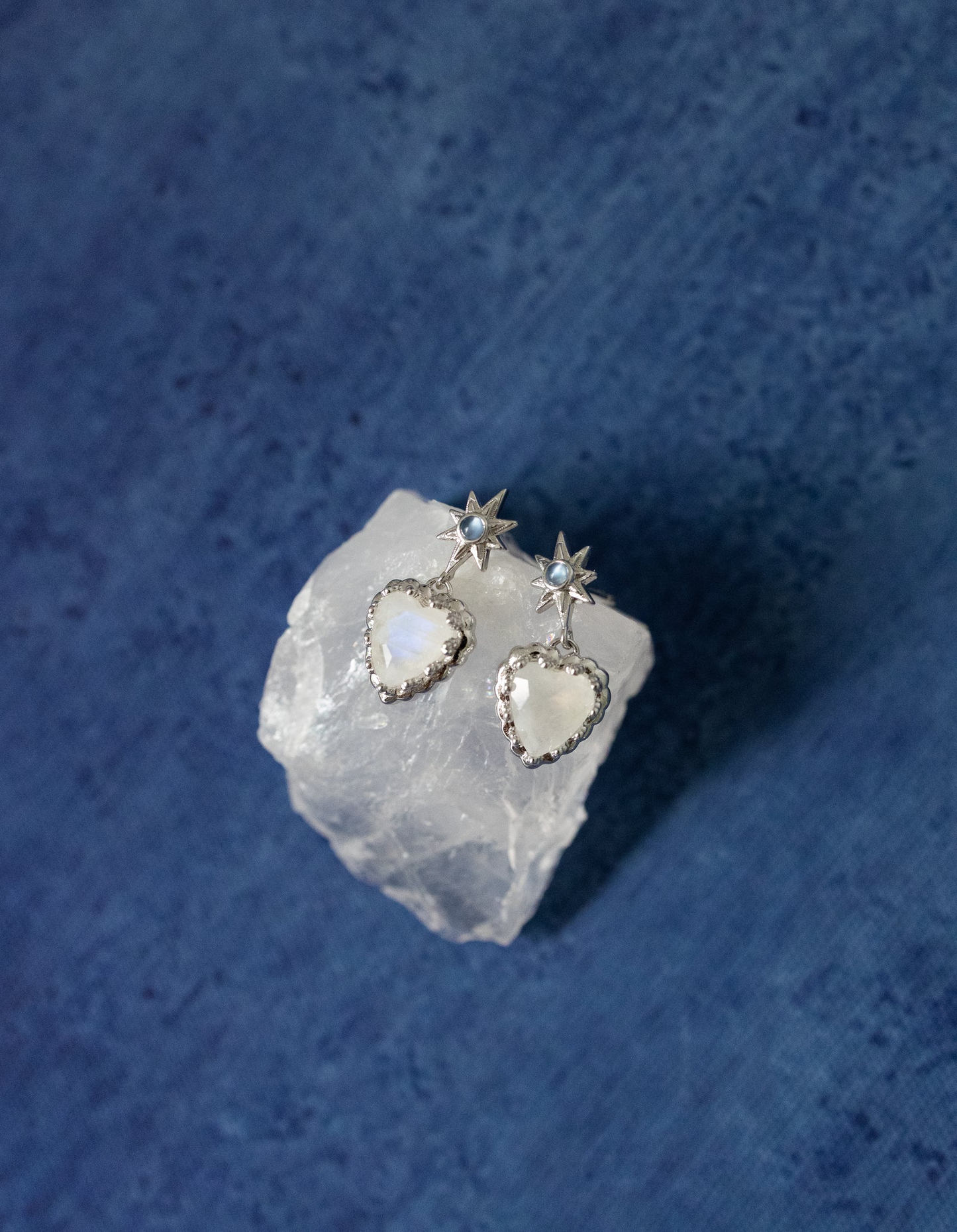 TWIN SOULS HEART SILVER EARRINGS - MOONSTONE