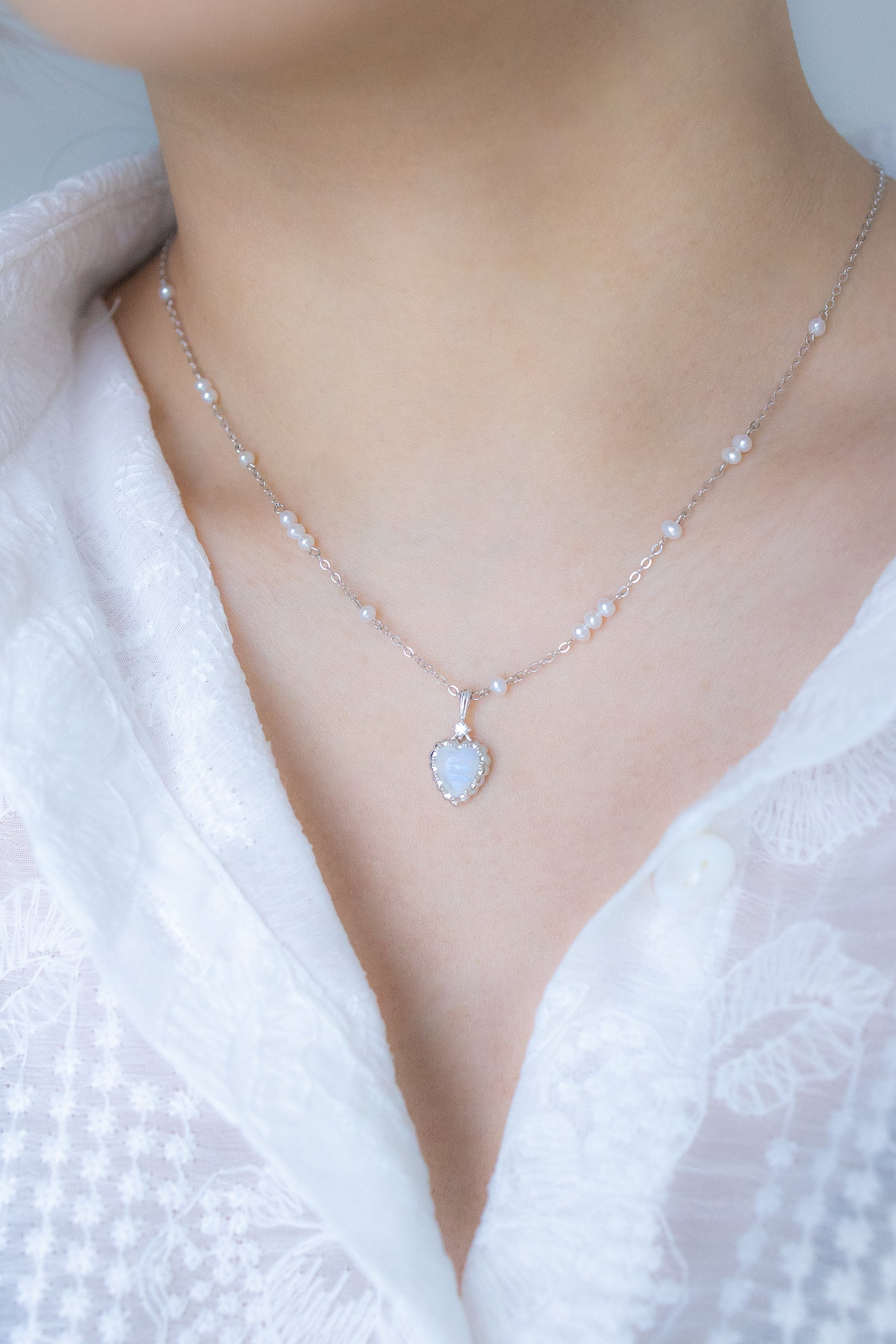 TWIN SOULS HEART SILVER NECKLACE - MOONSTONE