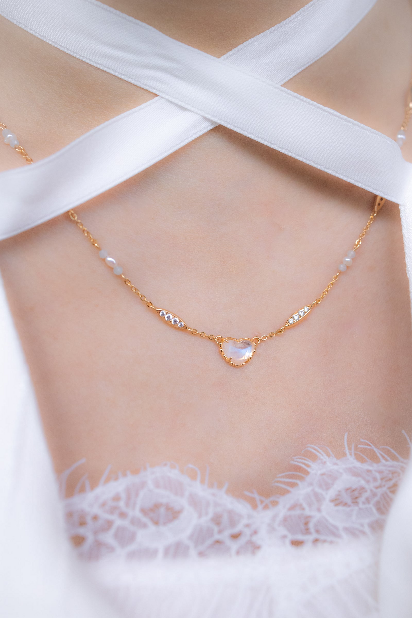 VACANZA MOONSTONE NECKLACE