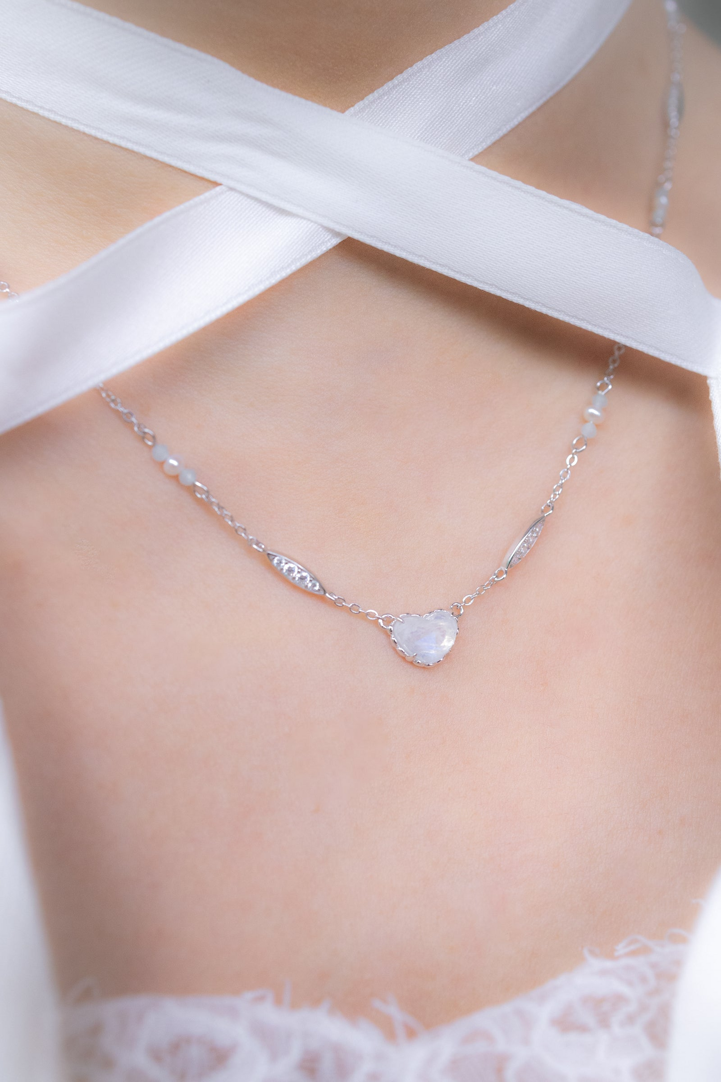 VACANZA SILVER MOONSTONE NECKLACE