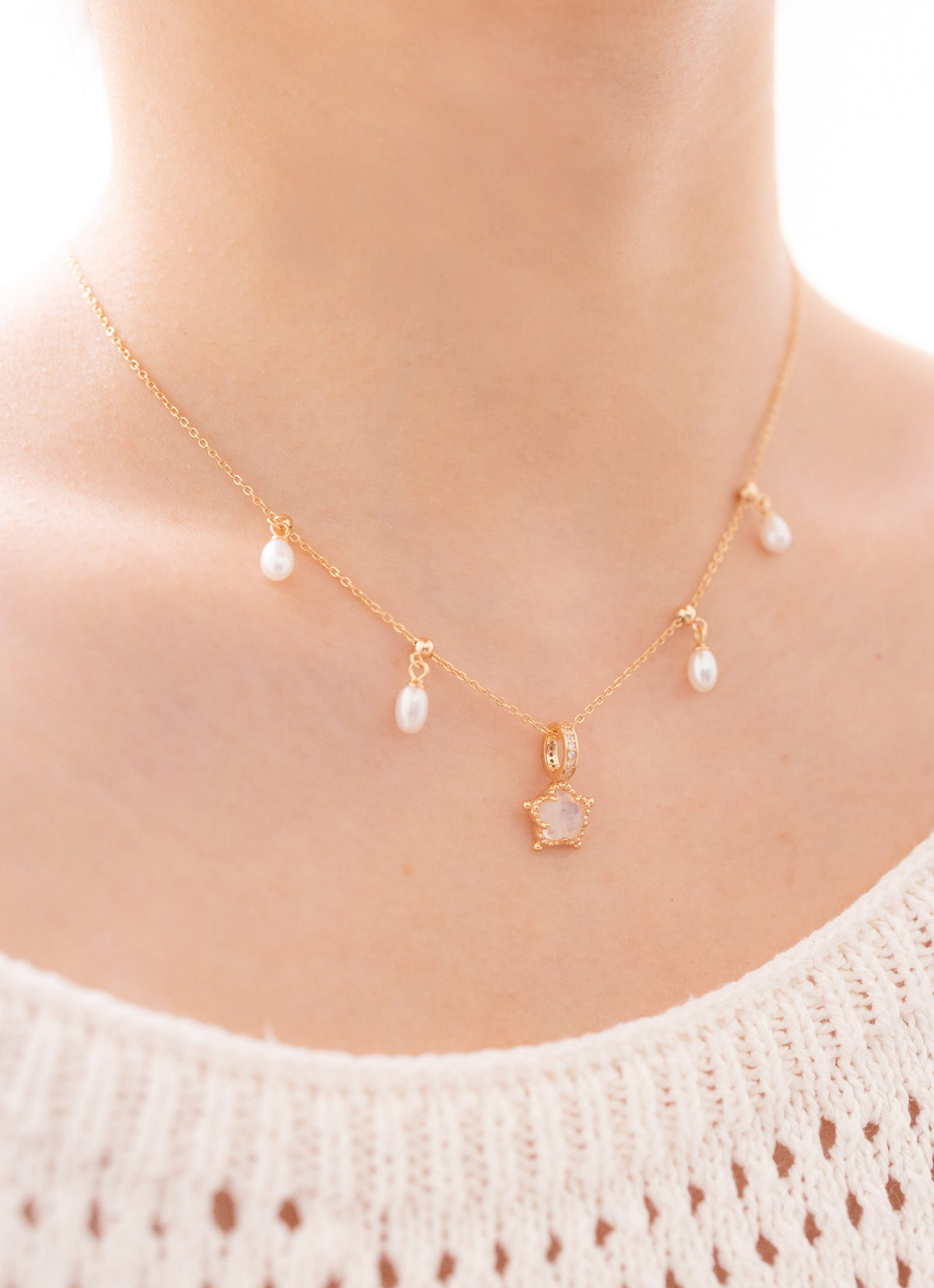 BUBBLE FLORA NECKLACE - MOONSTONE - TWO WAY - REMOVABLE CHARM