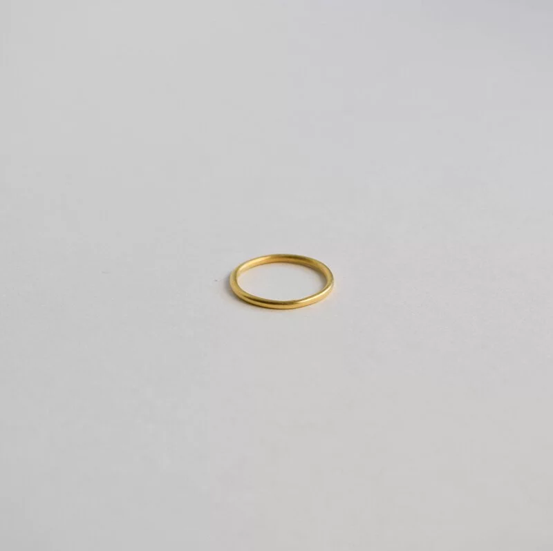 18K Gold Line Ring