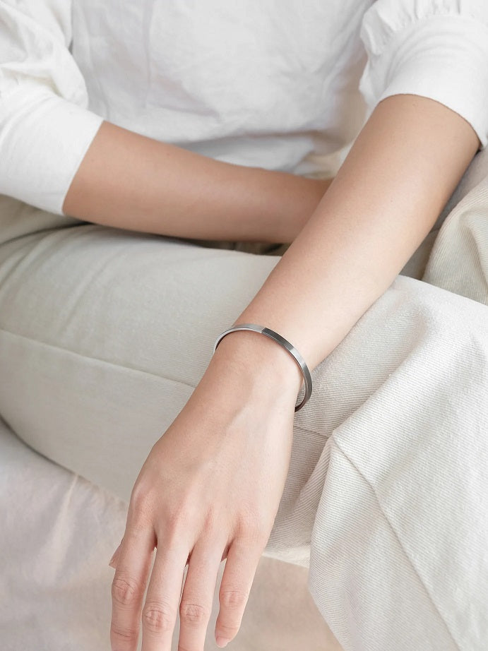 2-Tone Minimal Cuff Bracelet Grey – B'IN SELECT