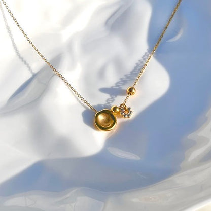 Blossomy Root Necklace