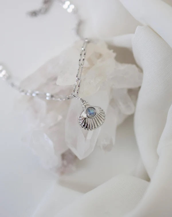 The Shell Moonstone Silver Chain Necklaces (Two Way Wearing)