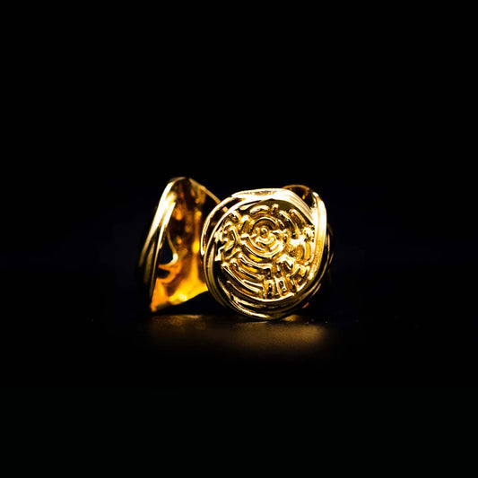Yang ear cuff in gold vermeil